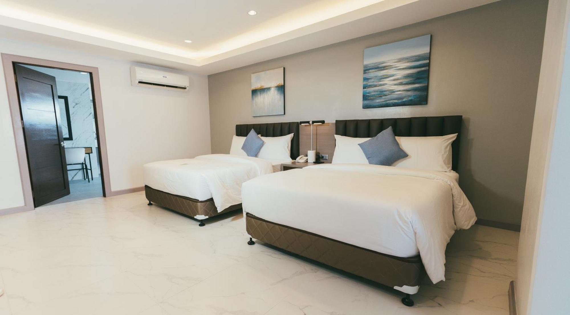 Ns Royal Hotel Cebu Bagian luar foto