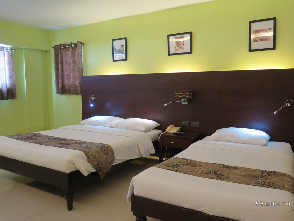 Ns Royal Hotel Cebu Bagian luar foto